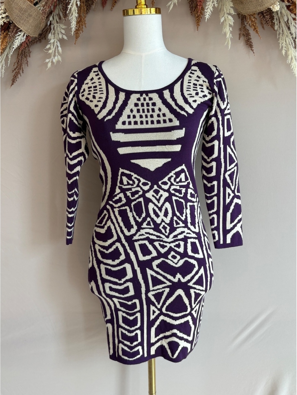 Stiletto's Medium Purple and White Geometric Pattern Knit Dress
